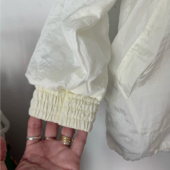 Rare Vintage Tommy Hilfiger White Windbreaker Jacket Anorak hood Size Large - Picture 5 of 11